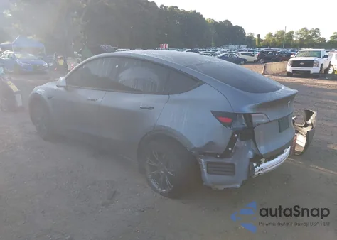 2024 Tesla Model Y Long Range Dual Motor All-Wheel Drive/Rwd from USA, damaged, VIN 7SAYGDED4RF198584